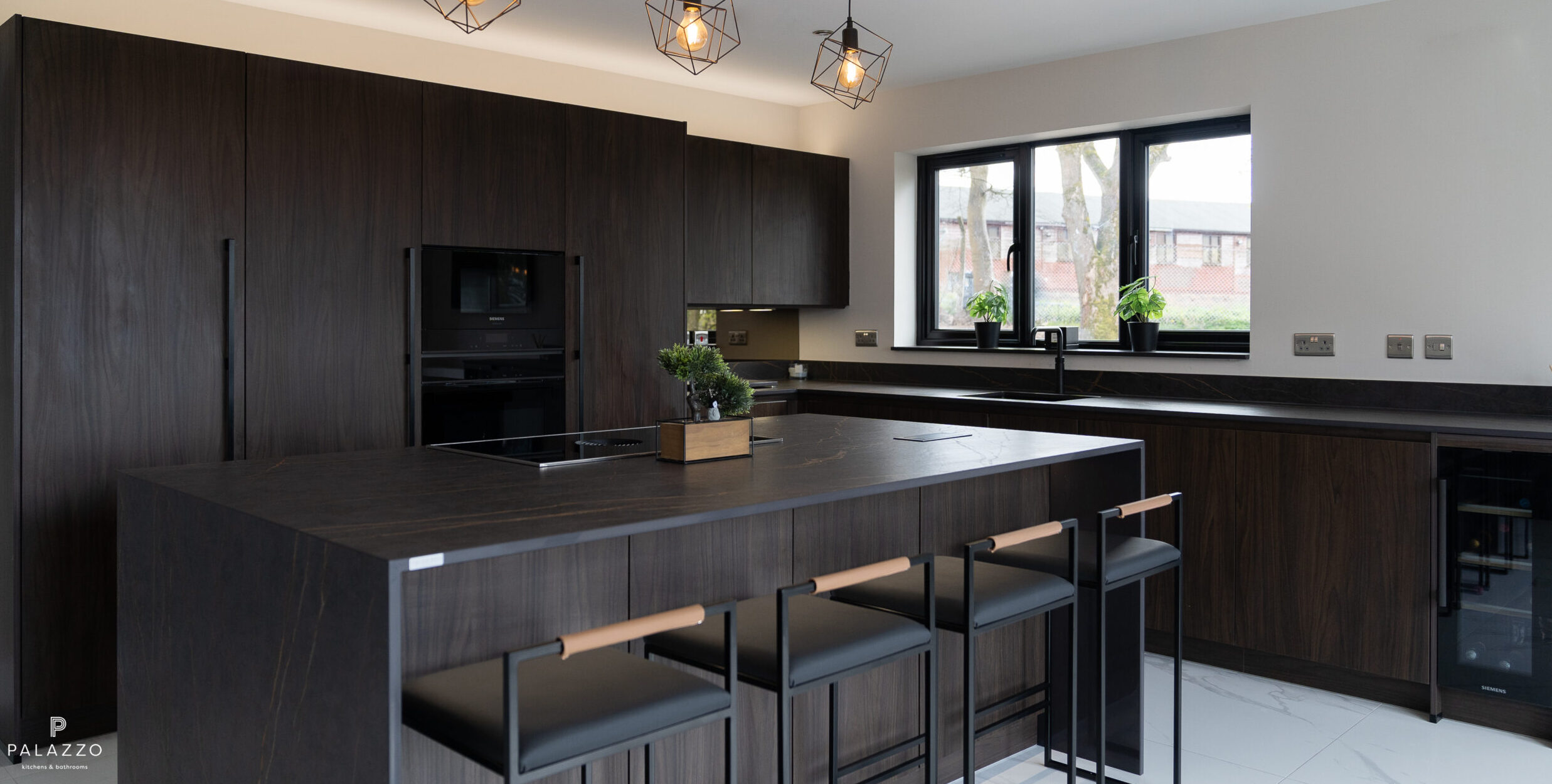 Image 8: An Elegant Modern Glasgow German Kitchen