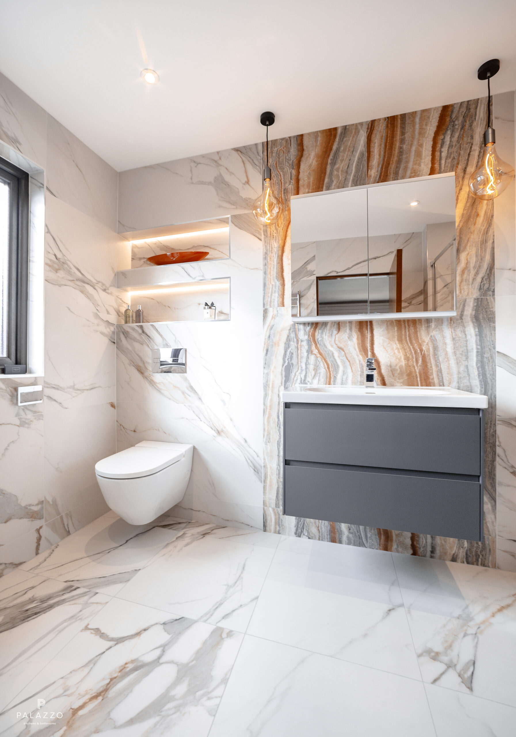 Image 4: A Vibrant En-Suite Bathroom in Glasgow